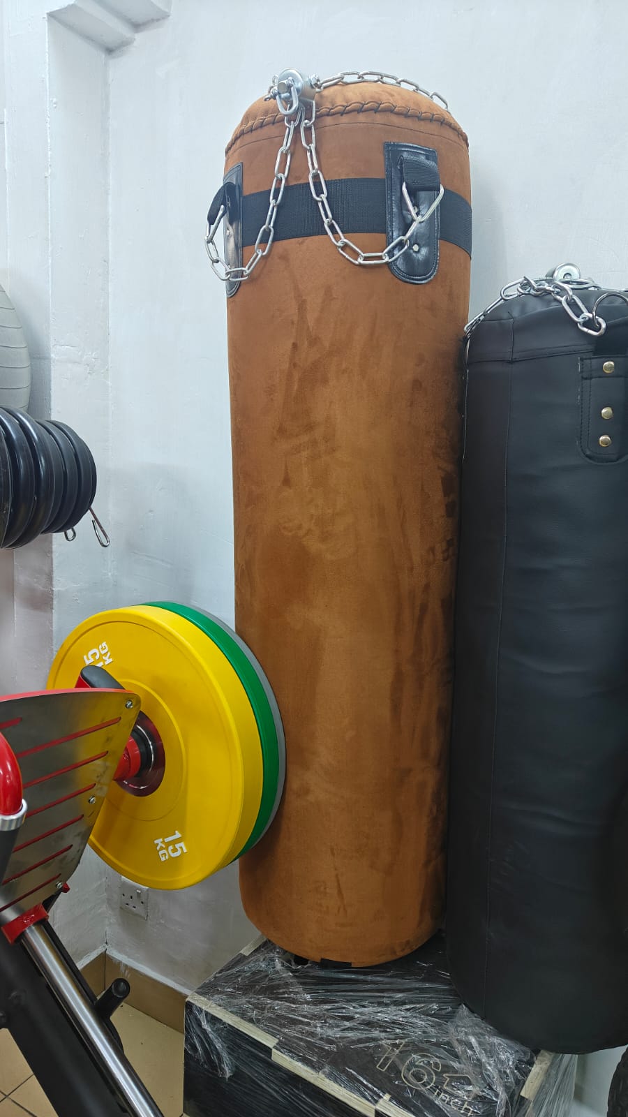 BOXING PROFESSIONAL LEATHER PUNCHING BAG 50KG image 2
