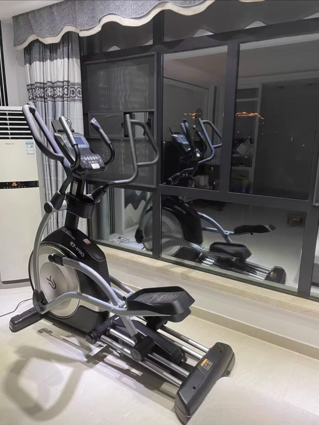 E7 PRO COMMERCIAL Elliptical Cross Trainer image 6