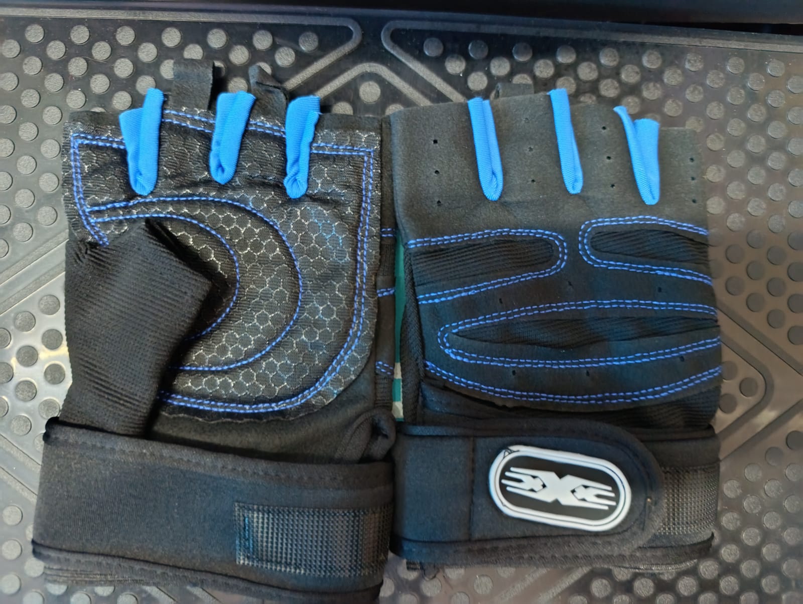 Weight Lifting Gloves S/M KFit image 2